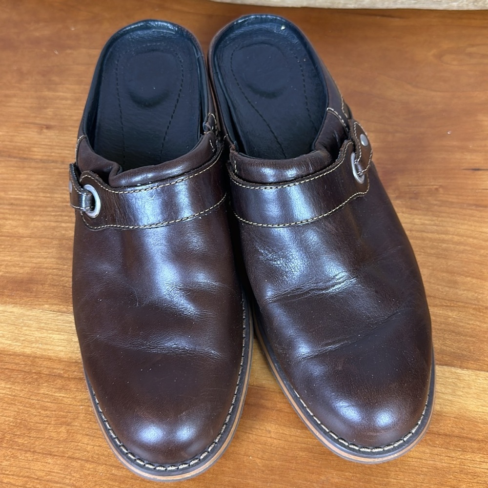 Redwing Brown Leather Mules/ Clogs - Picture 4 of 9